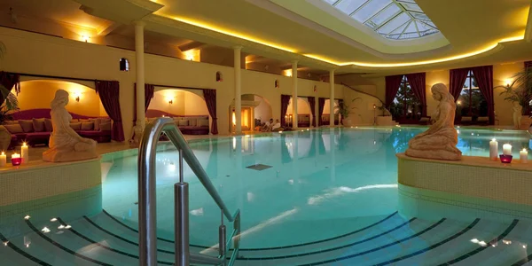 Pool & SPA