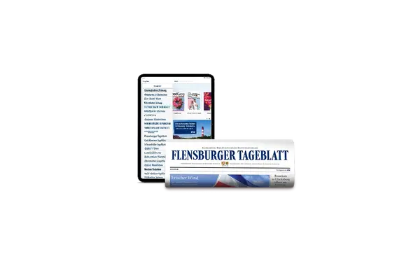 Tablet mit einer Artikelseite und eine Zeitungsrolle des Flensburger Tageblatts